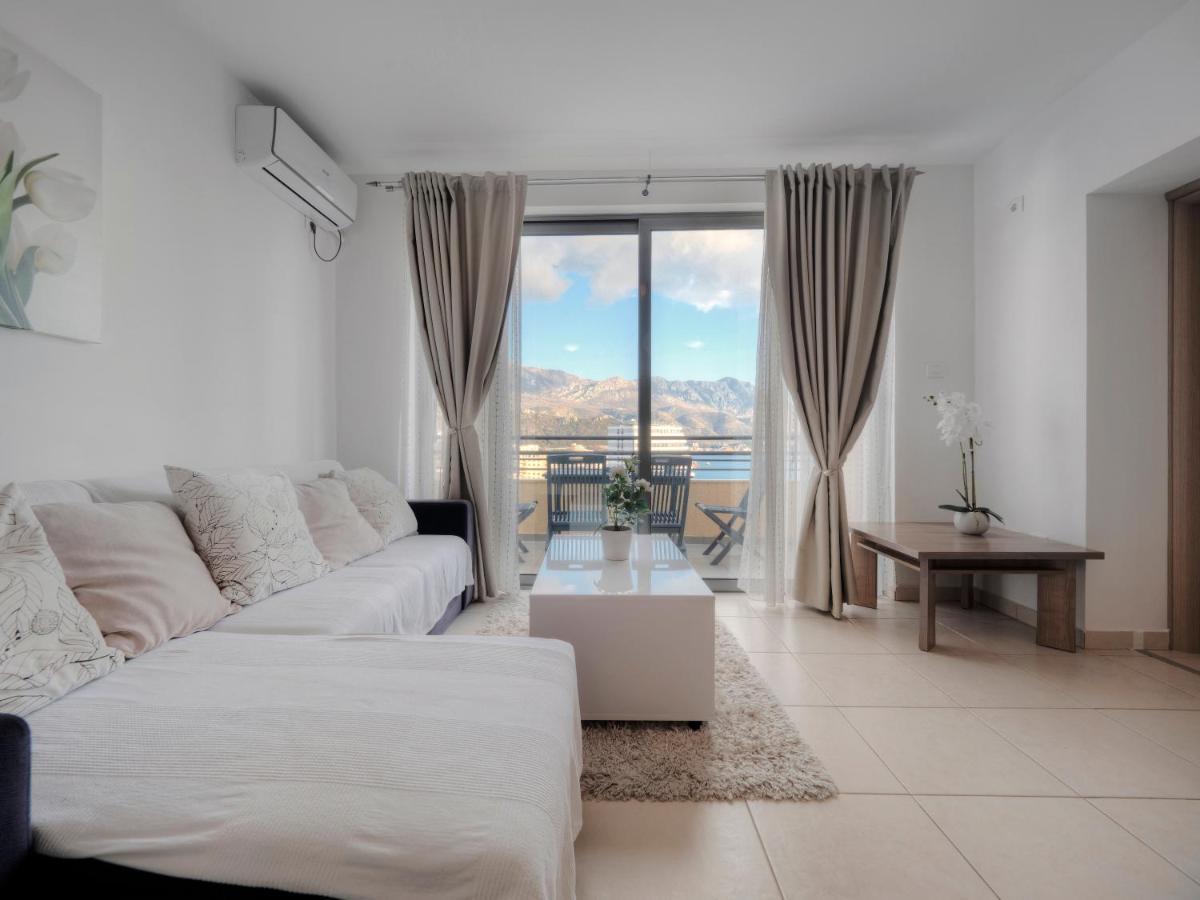 Sea View Two Bedroom Family Apartment With Pool - Sunset Ivanovici Bečići Exterior foto