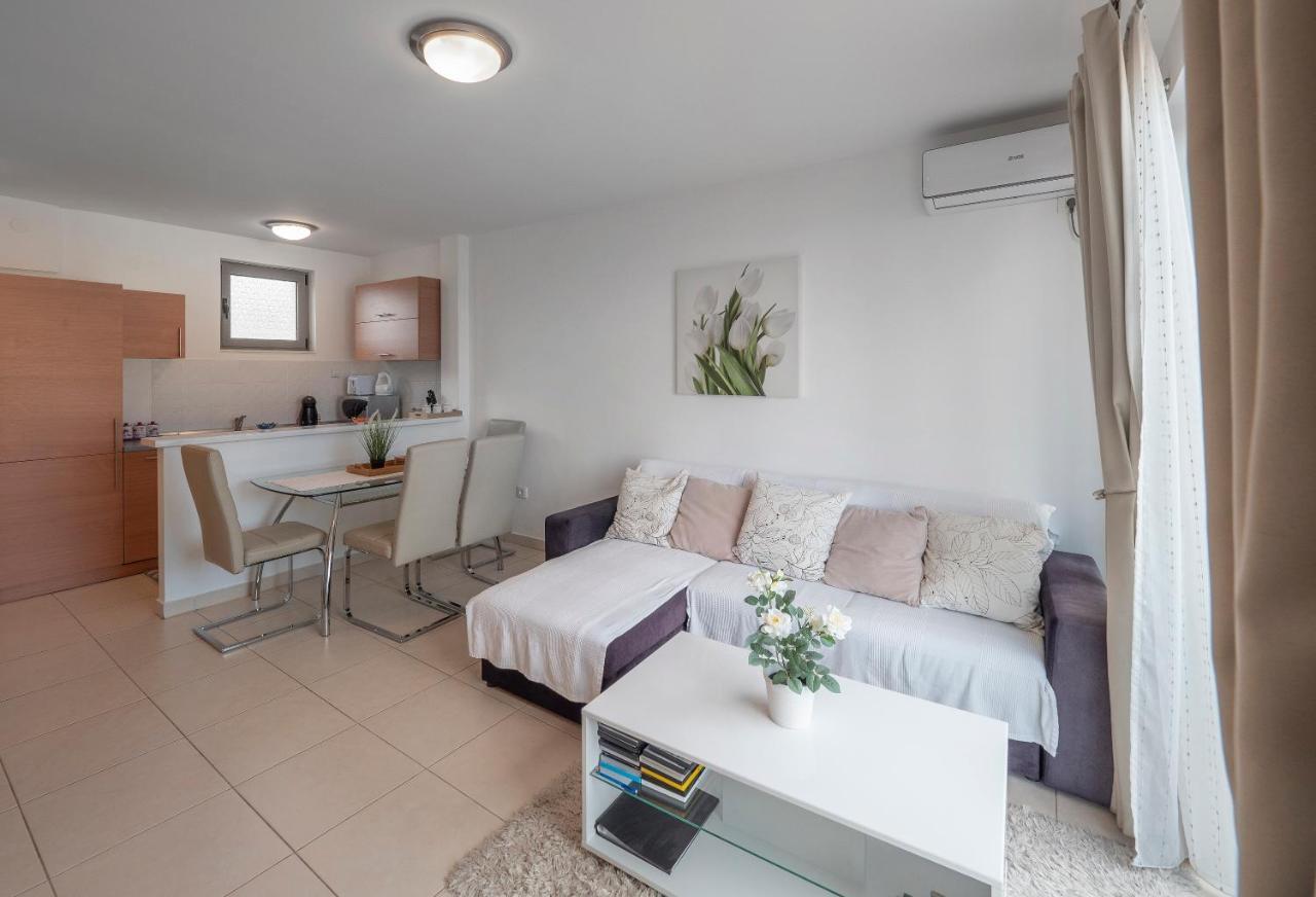 Sea View Two Bedroom Family Apartment With Pool - Sunset Ivanovici Bečići Exterior foto